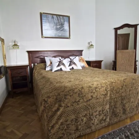 Rapunzel Tower Apartment *